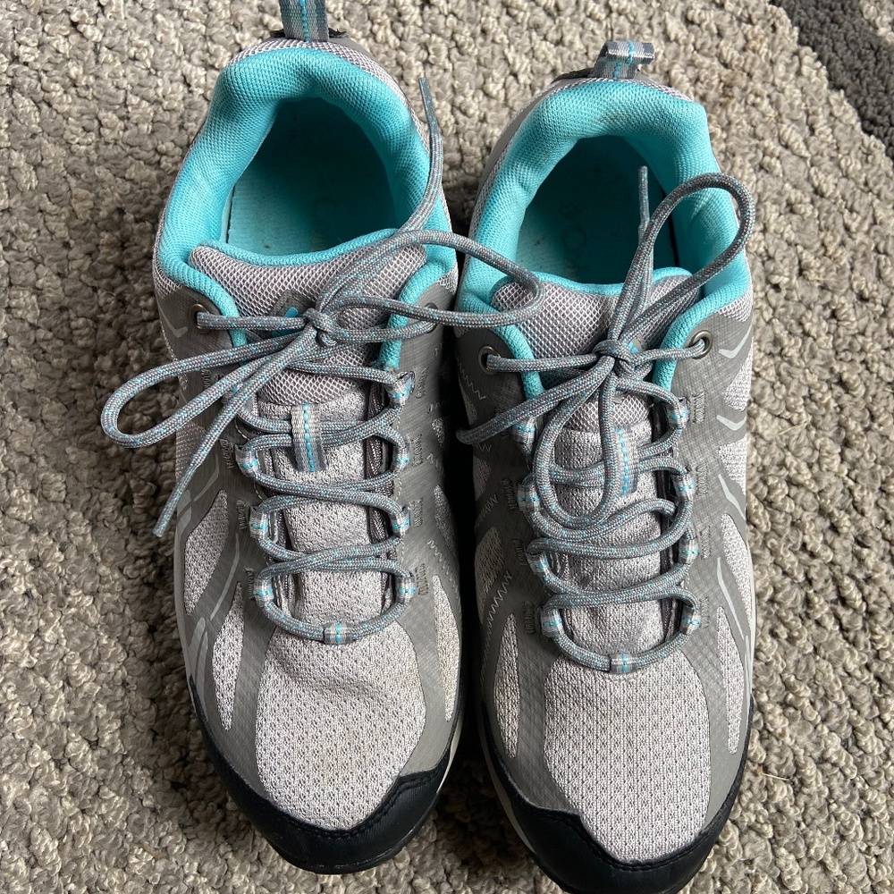 Columbia Waterproof Hiking Shoes Women’s 8.5